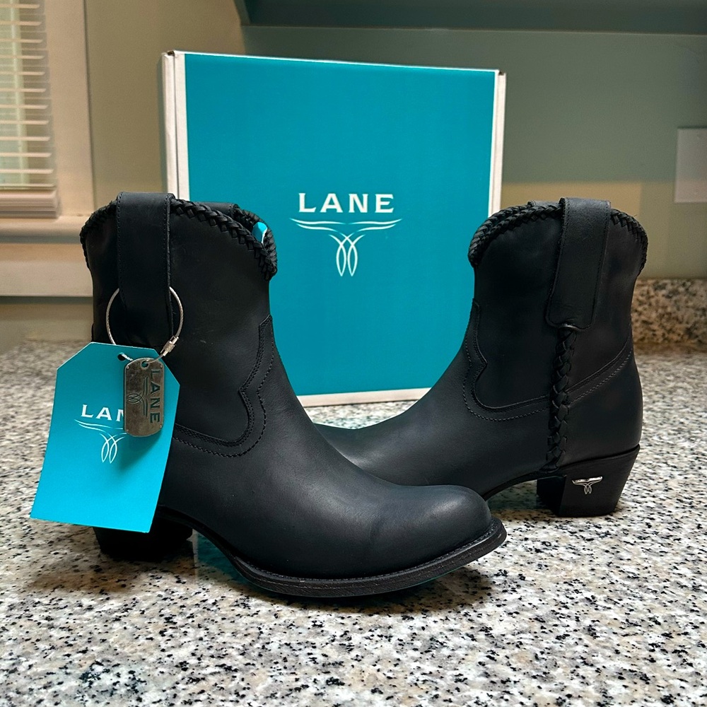 Lane Boots Plain Jane Shortie